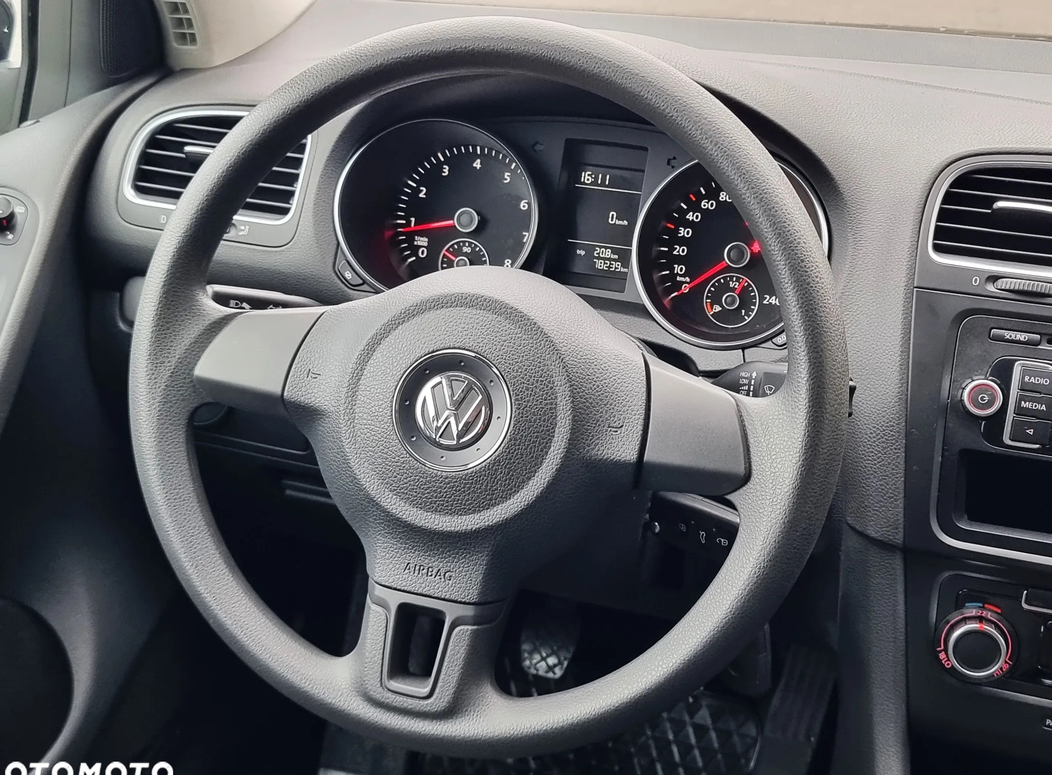 Volkswagen Golf cena 25900 przebieg: 78239, rok produkcji 2009 z Kielce małe 379